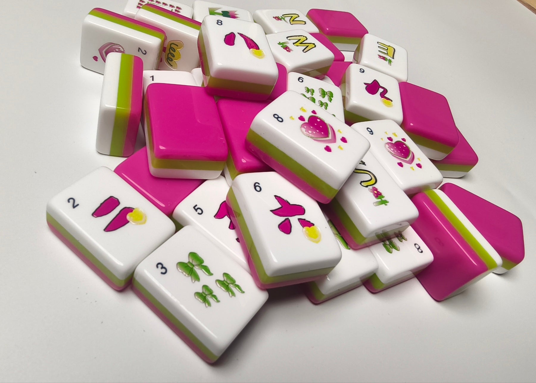 Sweetheart Summer American mahjong tiles — rack display and acrylic construction
